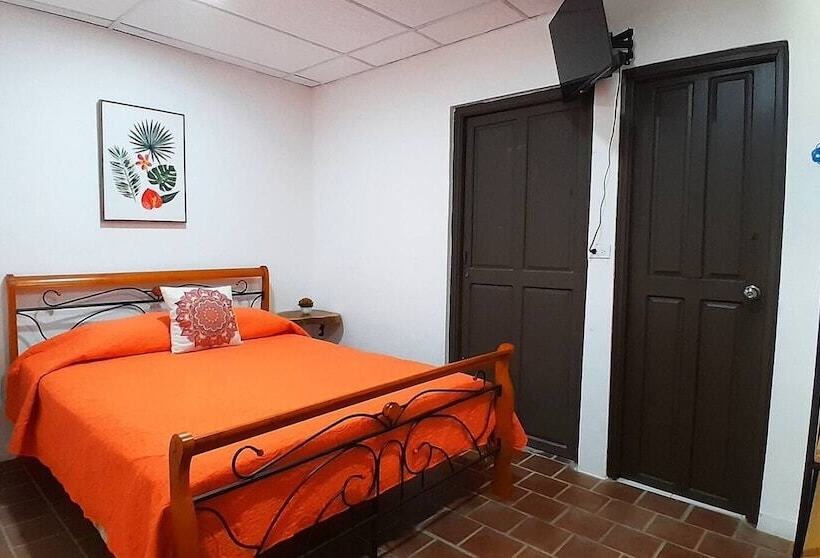 بنسيون Casa Blanca