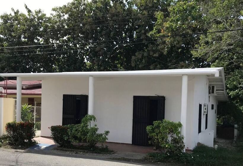 بنسيون Casa Blanca