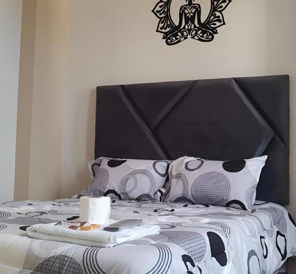 پانسیون Hospedaje Mónaco Jauja Airport