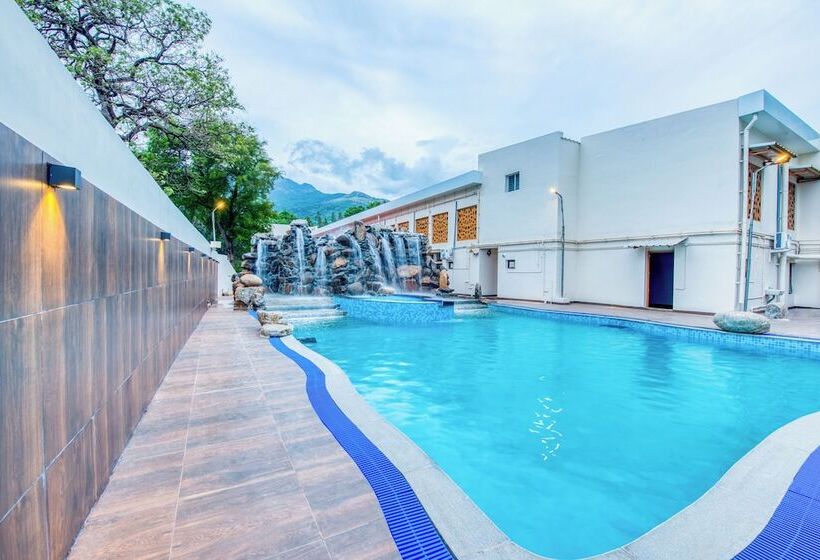 منتجع Sandanams Villa Coutralam