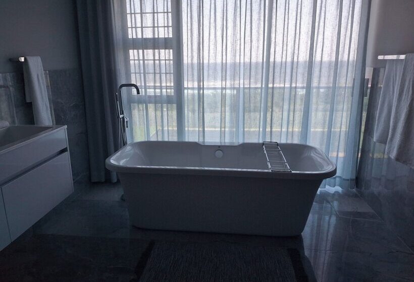 تختخواب و صبحانه Ocean Days