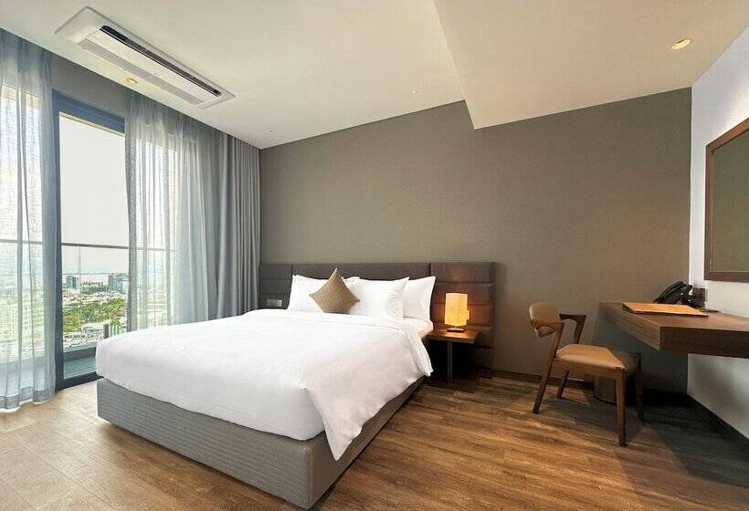 Centre Point Danang Hotel & Residence