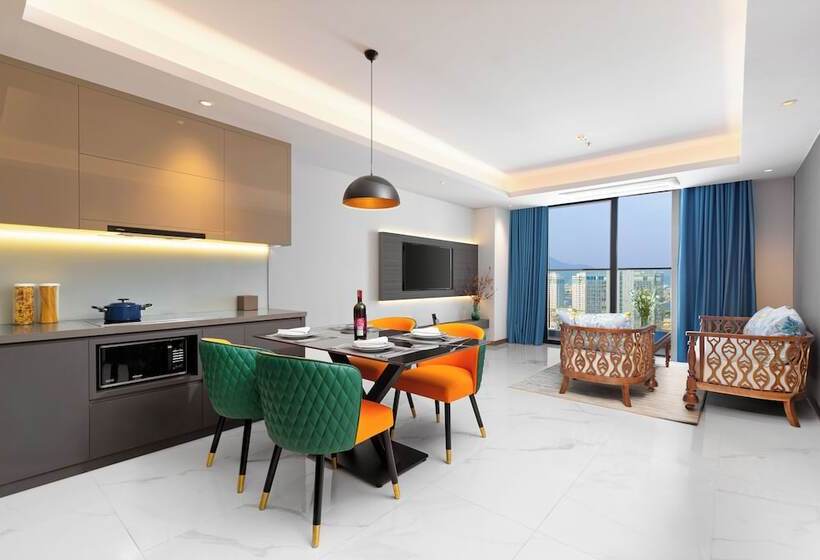 Centre Point Danang Hotel & Residence