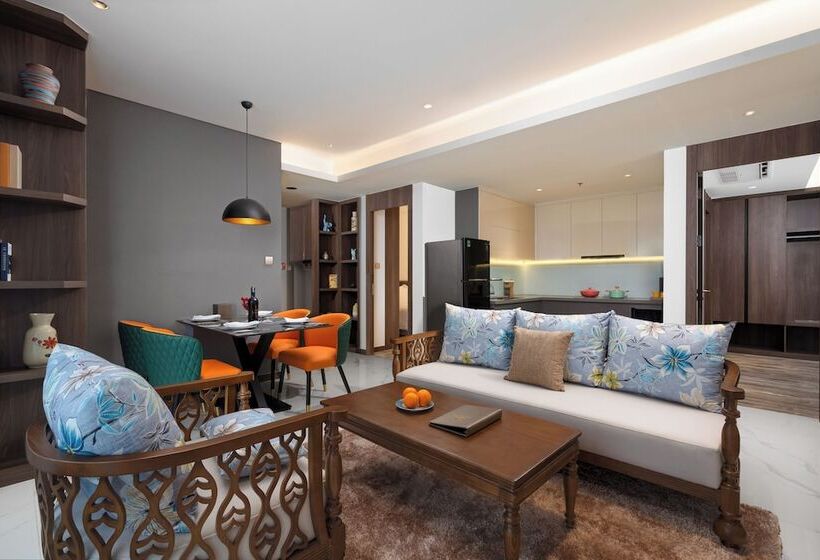 Centre Point Danang Hotel & Residence