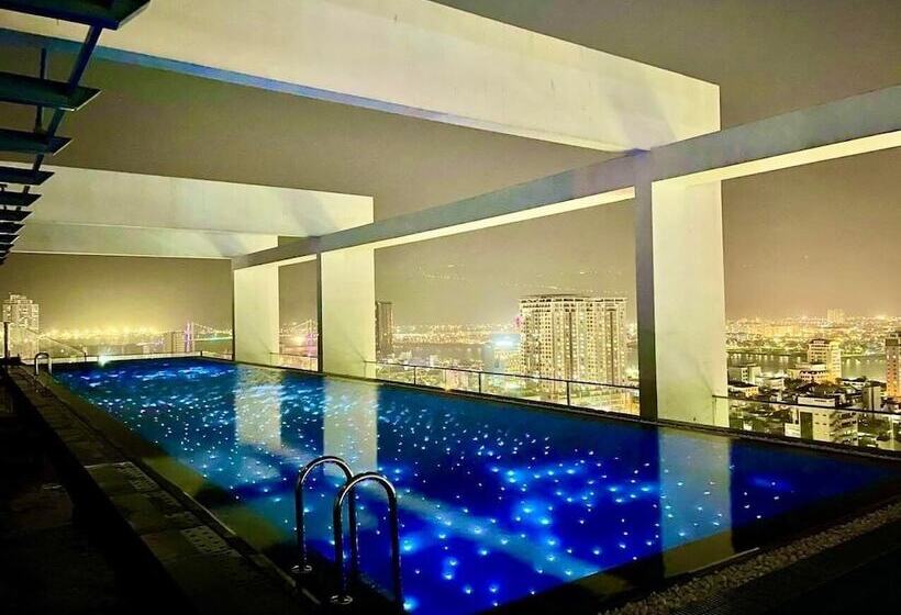 Centre Point Danang Hotel & Residence