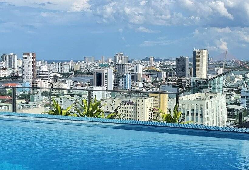 Centre Point Danang Hotel & Residence