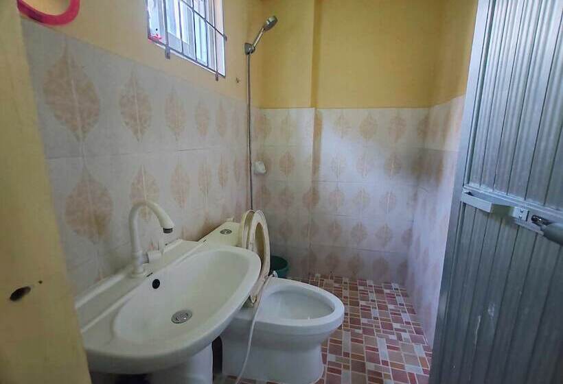 هتل Awel Seashore Inn Near Surf Spot