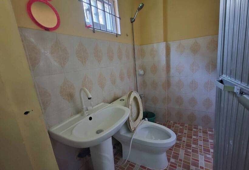 هتل Awel Seashore Inn Near Surf Spot