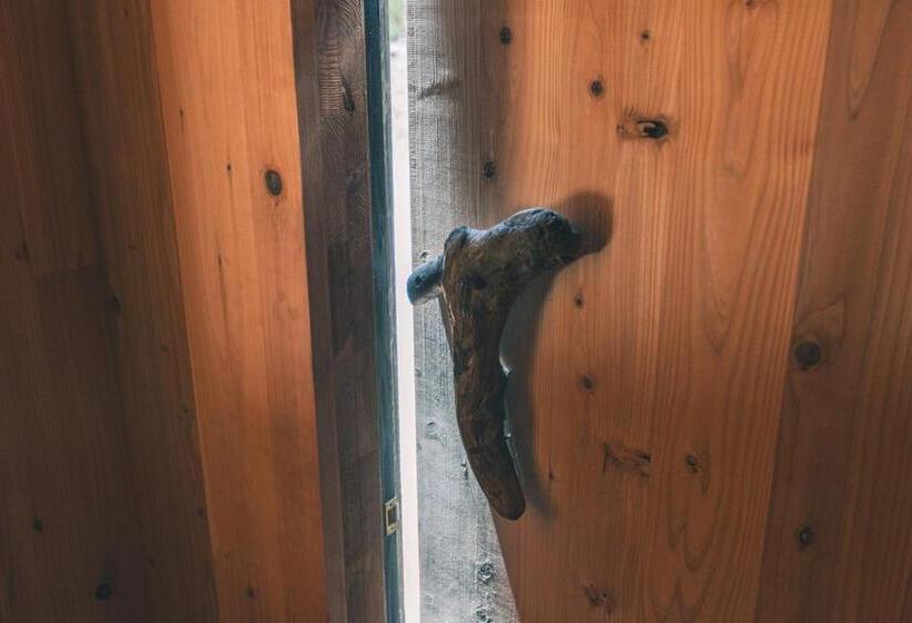 ホテル Earthboat Kitakaruizawa