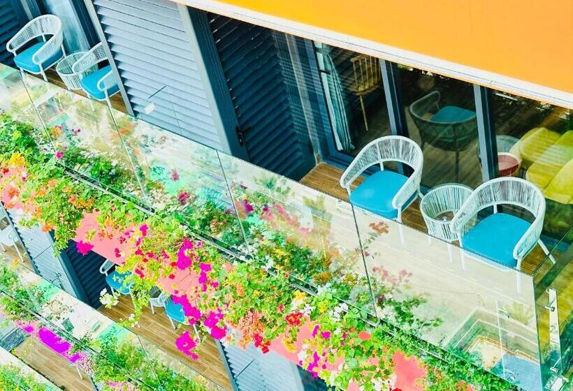 هتل Flamingo Ibiza Hải Tiến