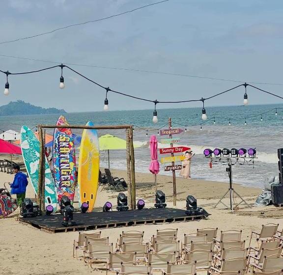 هتل Flamingo Ibiza Hải Tiến