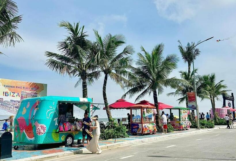 هتل Flamingo Ibiza Hải Tiến