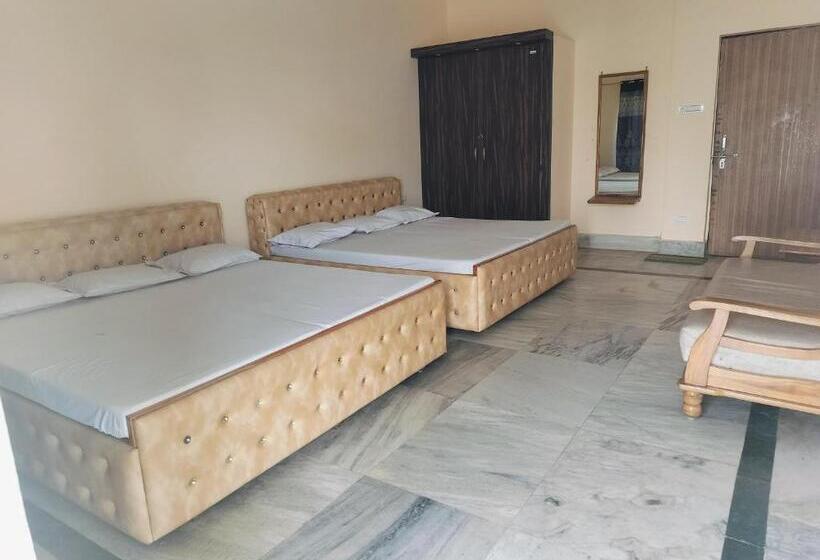 Отель Kesarwani Seva Sadan