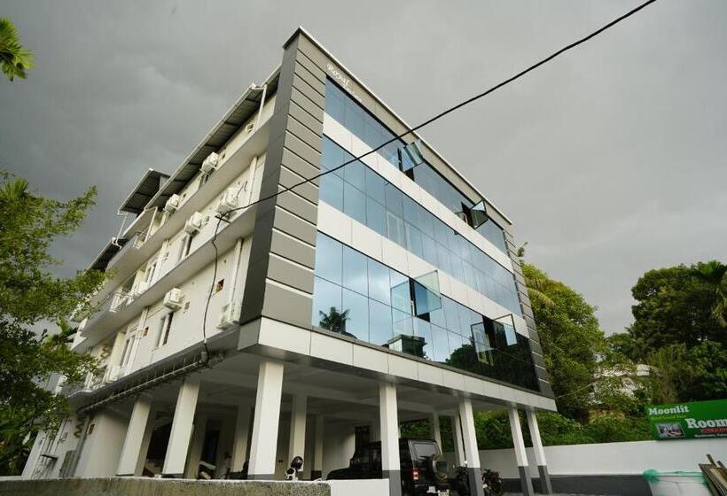 فندق Moonlit Royal Grand Suite