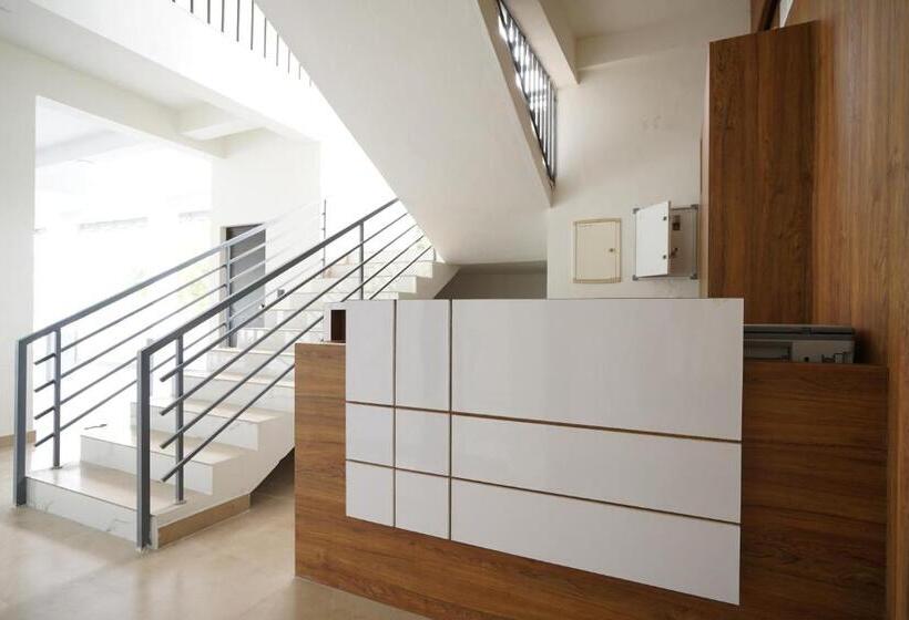 فندق Moonlit Royal Grand Suite