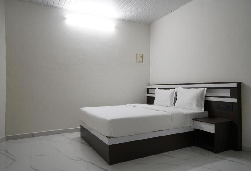 فندق Moonlit Royal Grand Suite