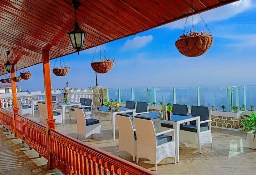 فندق Shashwat Grand Valley