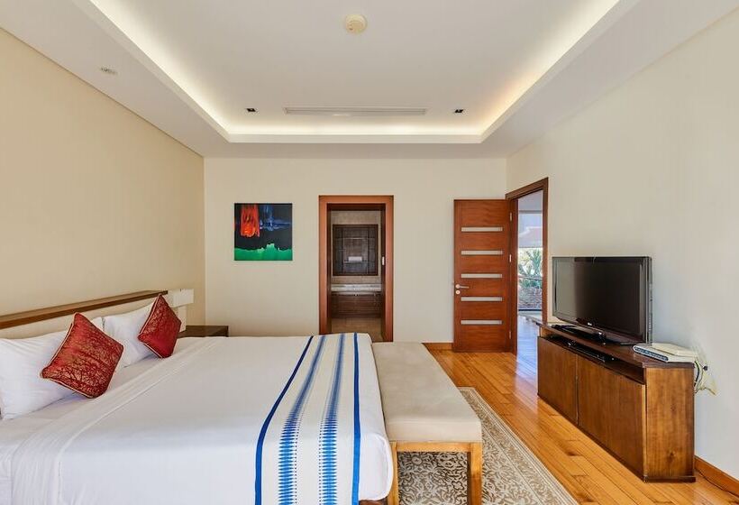 استراحتگاه The Ocean Suites