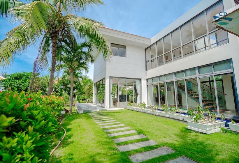 استراحتگاه The Ocean Suites