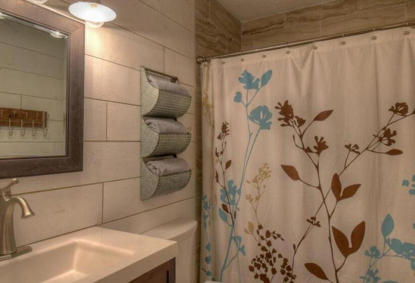 Sundowner Stay On Lake Lbj!