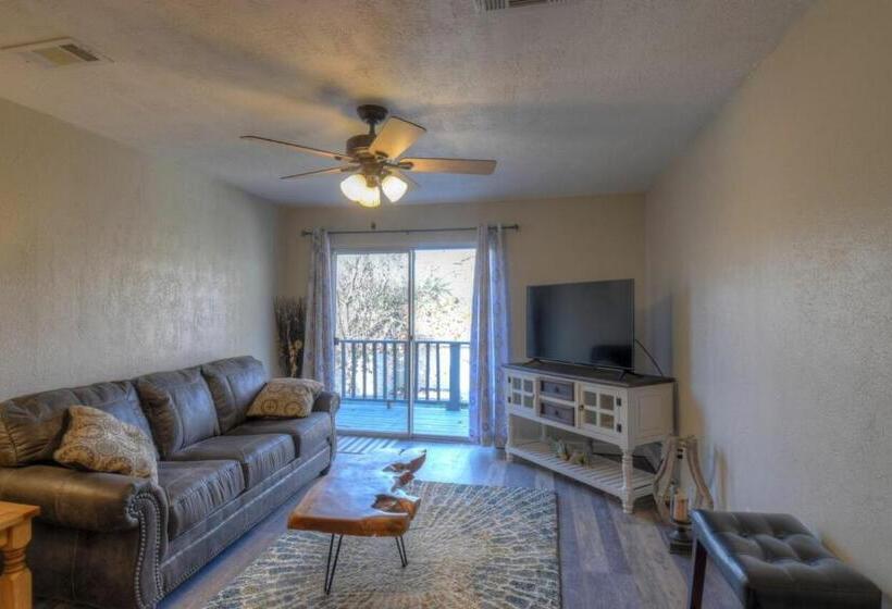 Sundowner Stay On Lake Lbj!