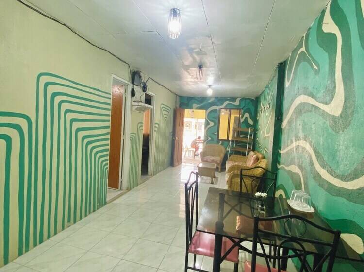 Byahero S Eskapo Hostel