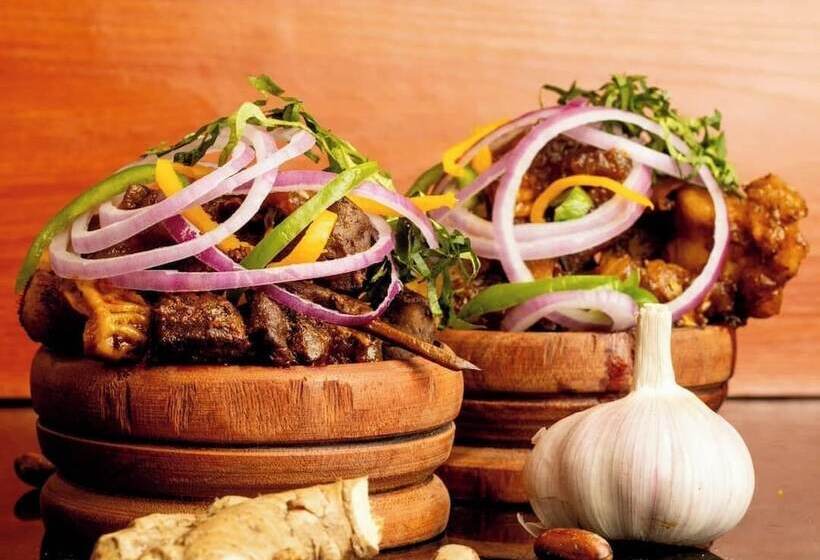 C To C Luxury Hotel And Suites