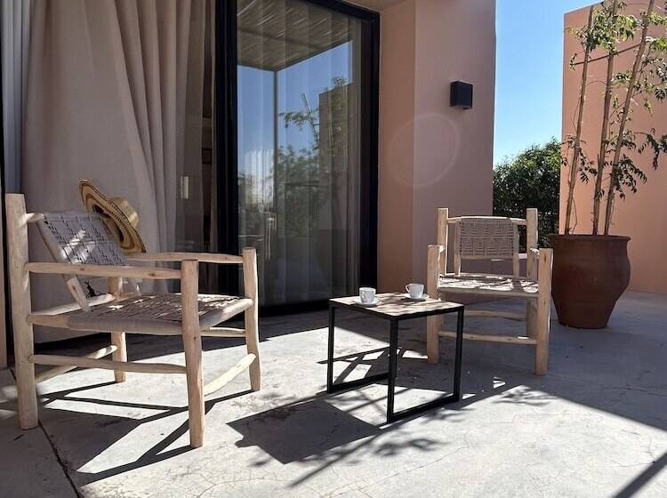 پانسیون Dar Almajula