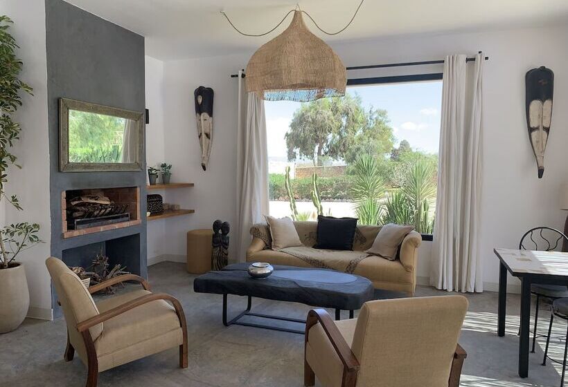 پانسیون Dar Almajula