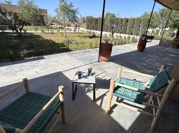 پانسیون Dar Almajula