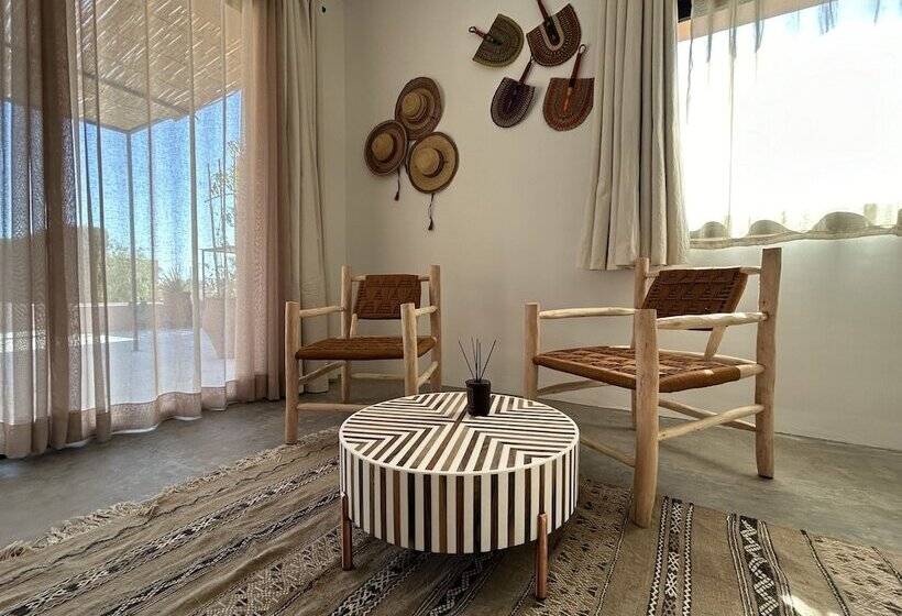 پانسیون Dar Almajula