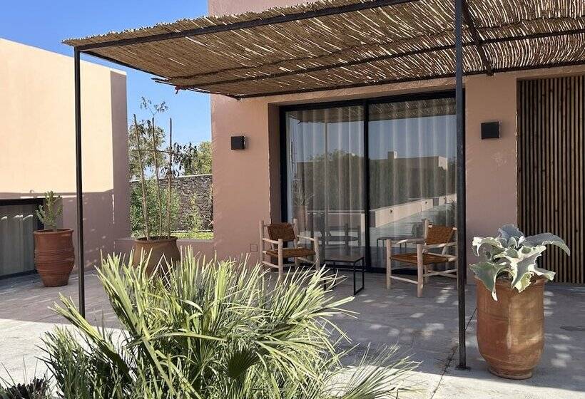 پانسیون Dar Almajula