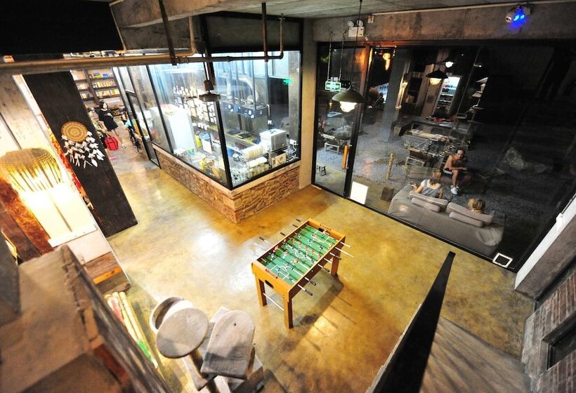 Общежитие Yangshuo Sudder Street Guesthouse