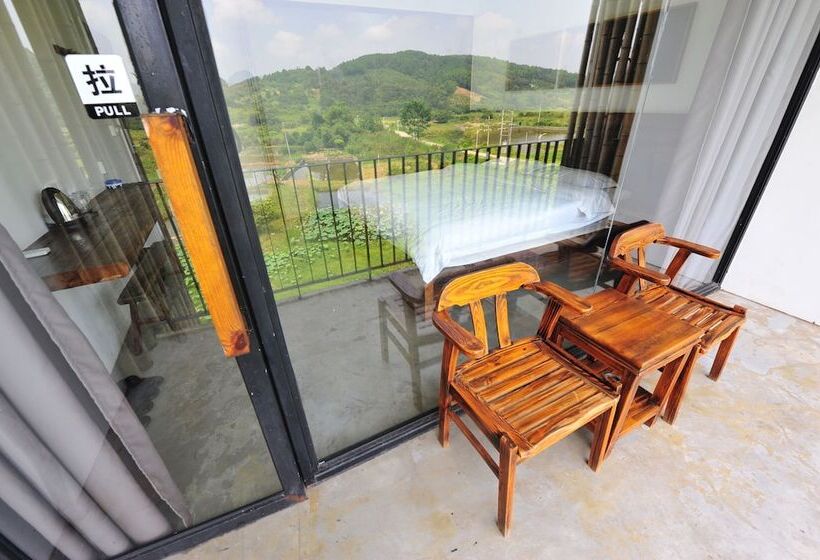 Общежитие Yangshuo Sudder Street Guesthouse