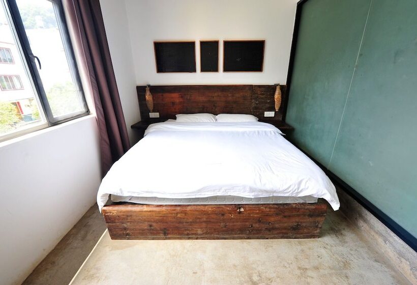 Общежитие Yangshuo Sudder Street Guesthouse