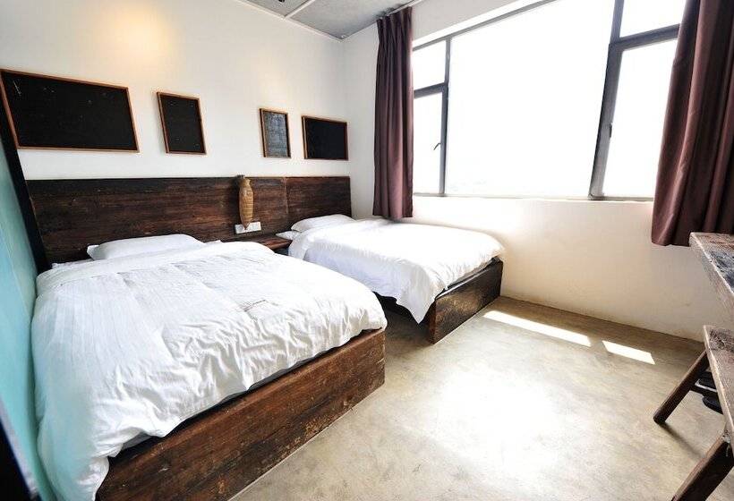 Общежитие Yangshuo Sudder Street Guesthouse