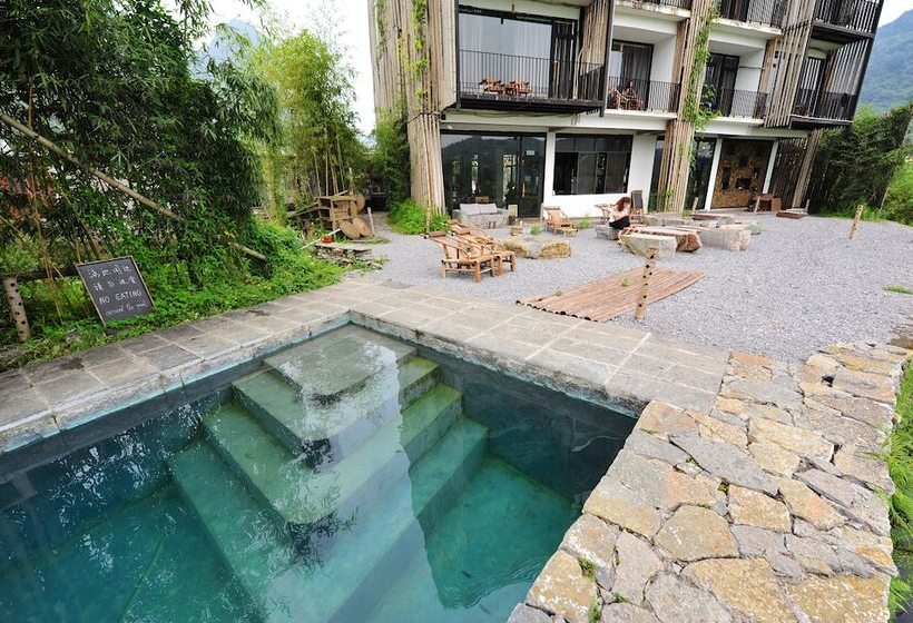 Общежитие Yangshuo Sudder Street Guesthouse