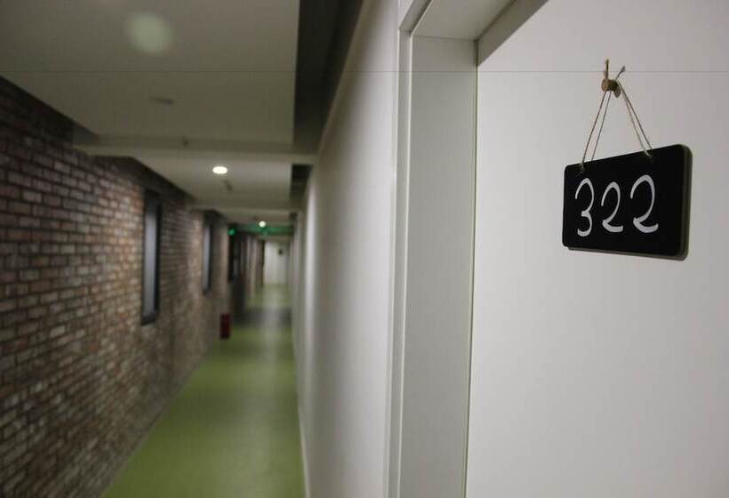 Chengdu Cloudatlas Hostel