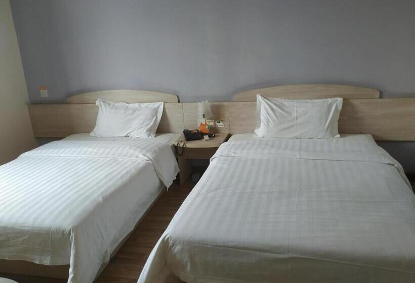 Отель 7days Inn Zhongshan People S Hospital Holiday Square