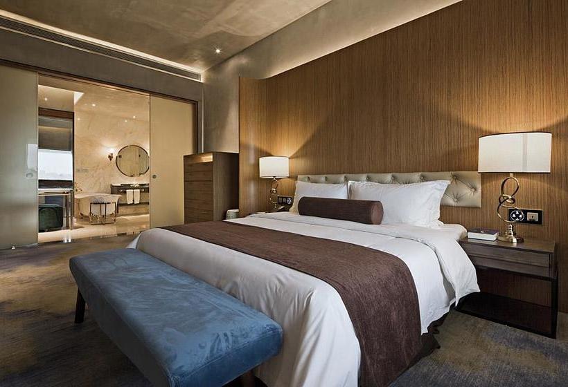 فندق James Joyce Coffetel Guangzhou Panyu Changlong