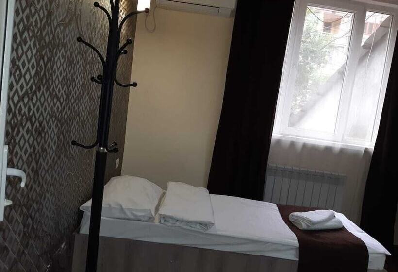 호스텔 Mkhitaryan S Guest House