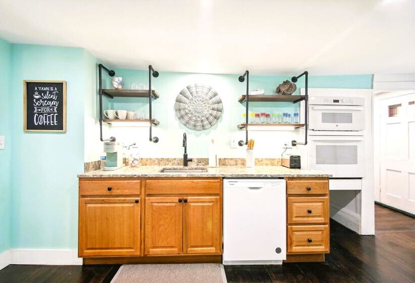 צימר The Cottage At Amos Lake