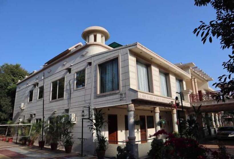 Отель Prithvi Farm Cottage And Villa