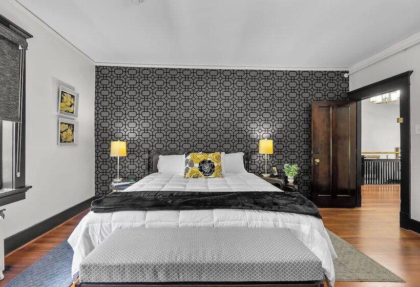 فندق Rockwood Inn