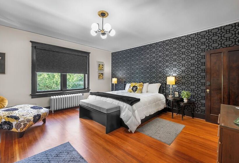 בית מלון כפרי Rockwood Inn