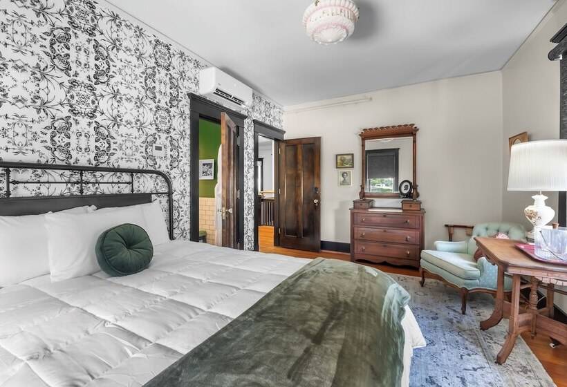 בית מלון כפרי Rockwood Inn