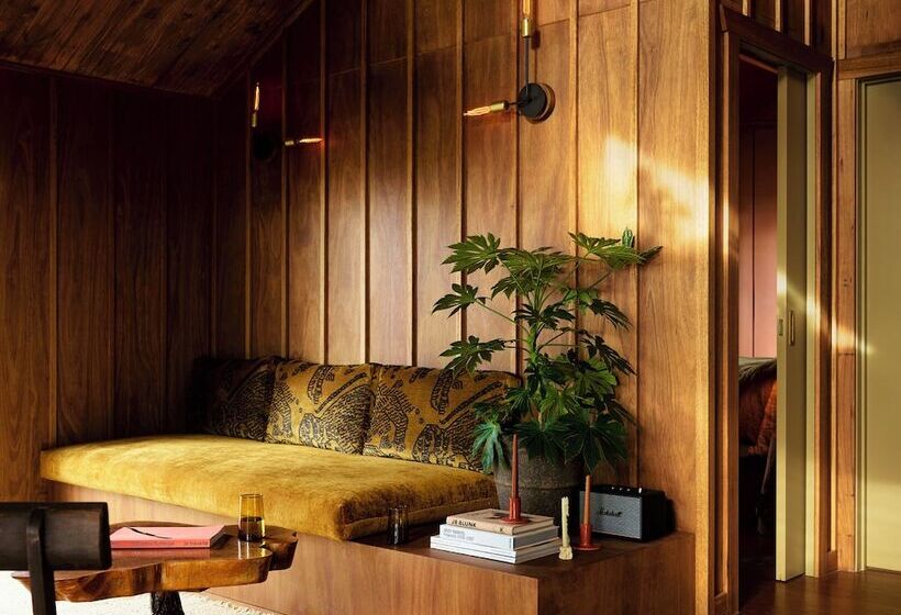 בית מלון כפרי Sun Ranch