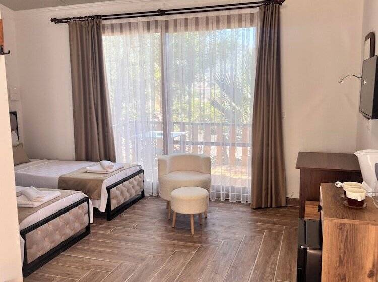 Отель Teras Orhaniye