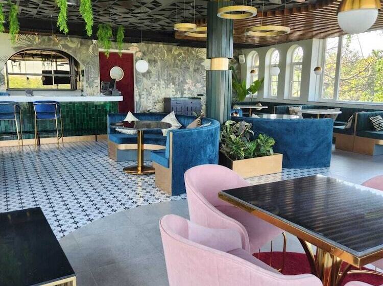 The Eden Inn  A Lake View Hotel, By The Saga Stays, Baga, Arpora