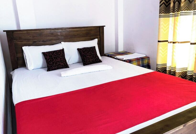 ホテル Thuru Sevana Villa